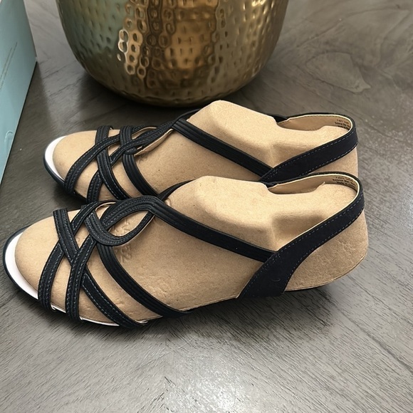 LIFESTRIDE Yaya Strappy Dress Sandals - Picture 6 of 9